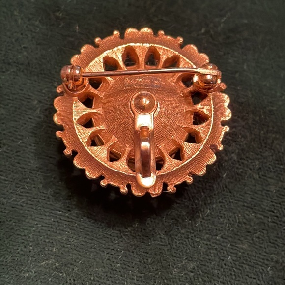 Vintage Avon brooch/necklace pendant. - Picture 3 of 6